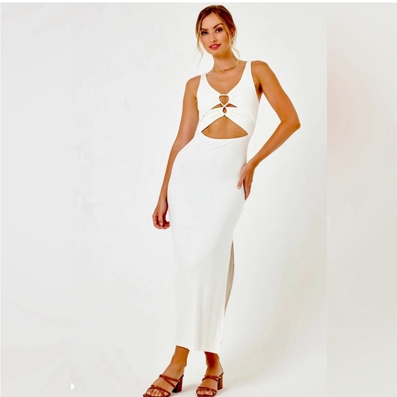 l*space Dresses & Skirts - NWT L*Space Camille Dress in Ivory‎ Size Large $139